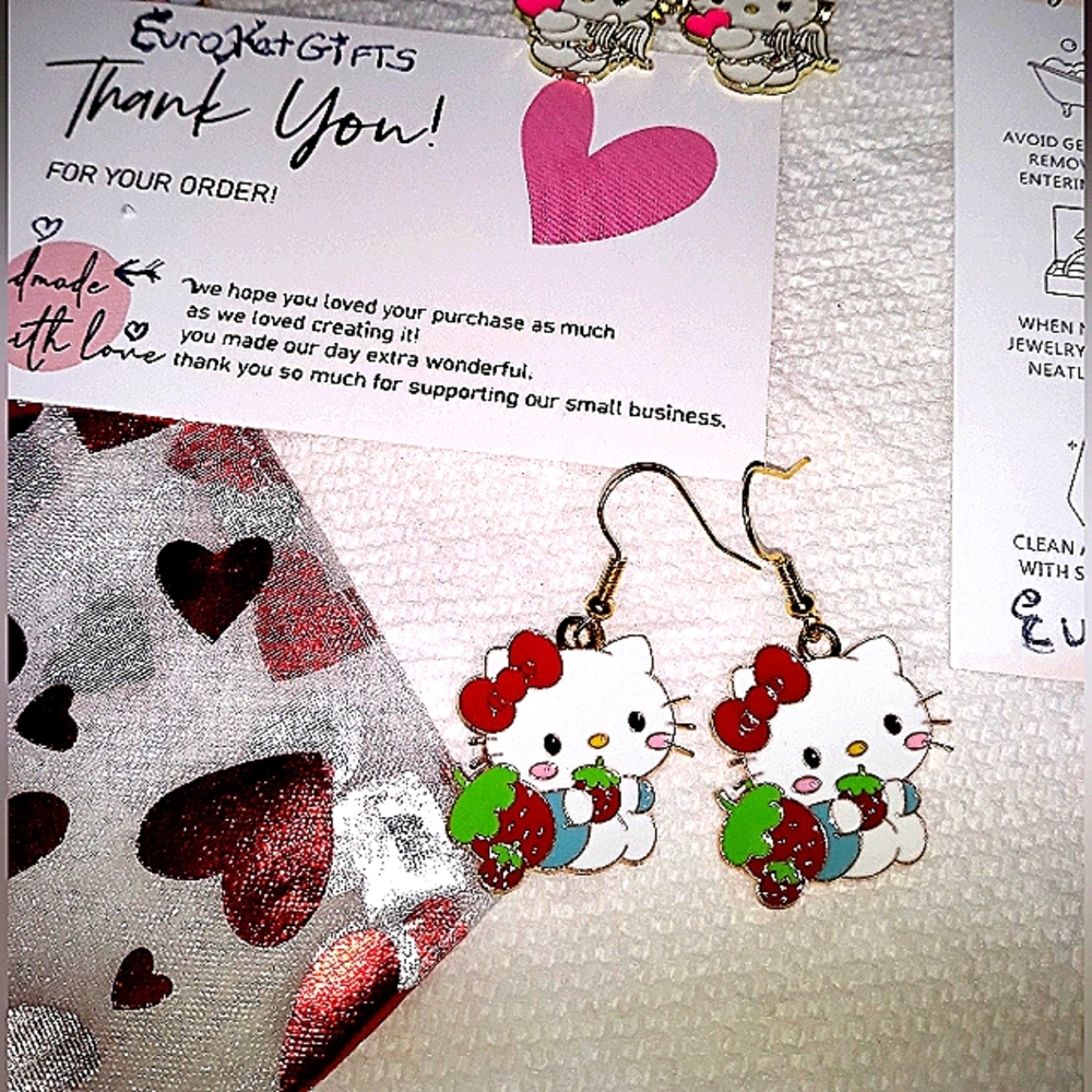 NEW Cute HELLO KITTY Dangle Earrings  Enamel Sanrio Kawaii Cute Japanese NWT